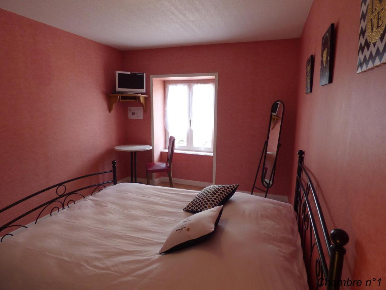 Auberge Des Petits Ξενοδοχείο Saint-Igny-de-Vers Εξωτερικό φωτογραφία