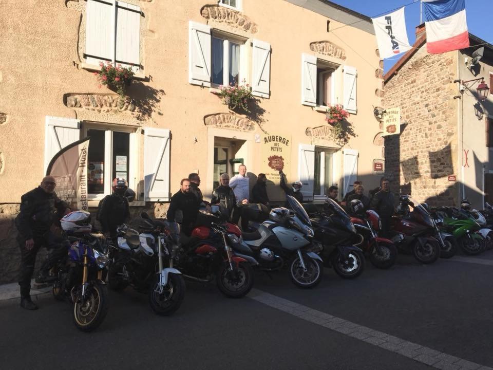 Auberge Des Petits Ξενοδοχείο Saint-Igny-de-Vers Εξωτερικό φωτογραφία