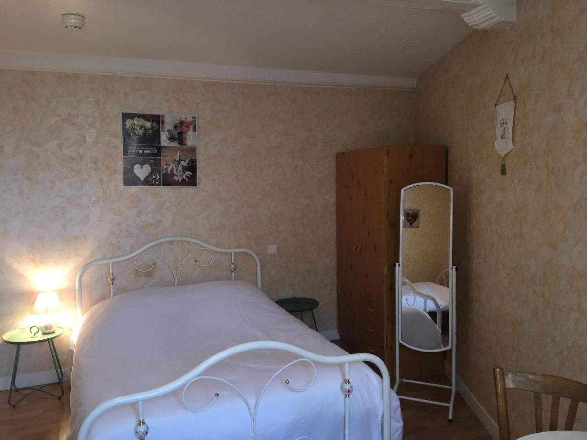 Auberge Des Petits Ξενοδοχείο Saint-Igny-de-Vers Εξωτερικό φωτογραφία